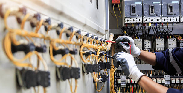 Professional Electrician technician working in Loretto, PA
